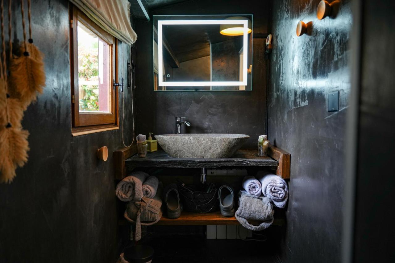 Kaebane 85, Lodge Avec Spa Au Bord De L'Eau Prouilly Εξωτερικό φωτογραφία